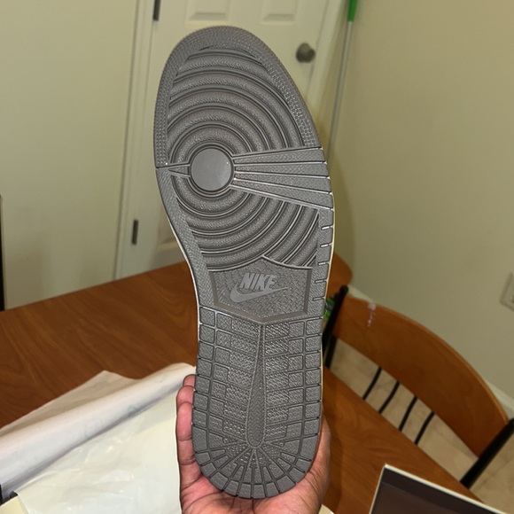 deadstock travis scott jordan 1